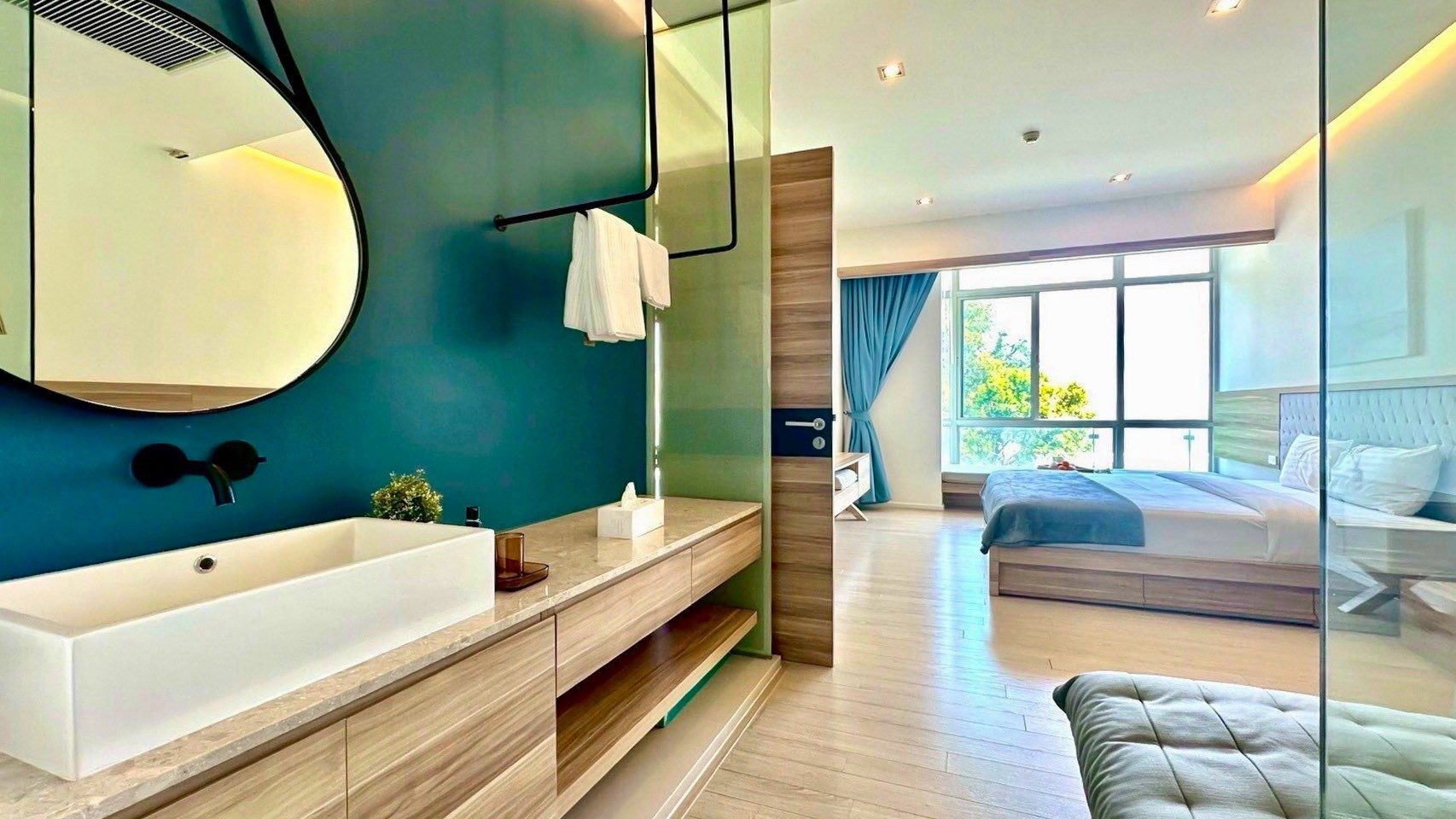 Luxury Beachfront 3-Bedroom Condo for Sale at Wan Vayla Hua Hin, Khao Tao, thumbnail 16