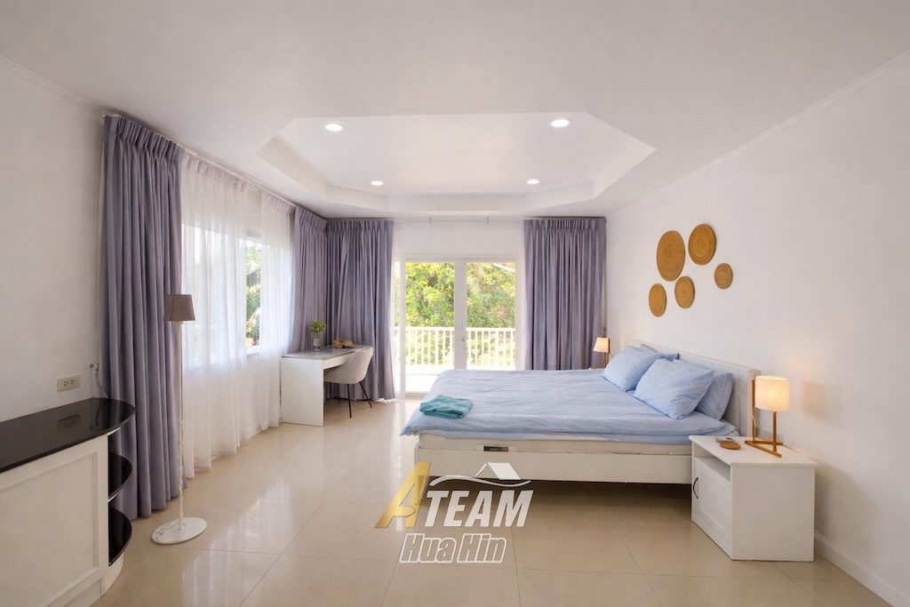 Spacious 2-Storey Pool Villa with Tropical Mountain Views – Soi 88, thumbnail 16
