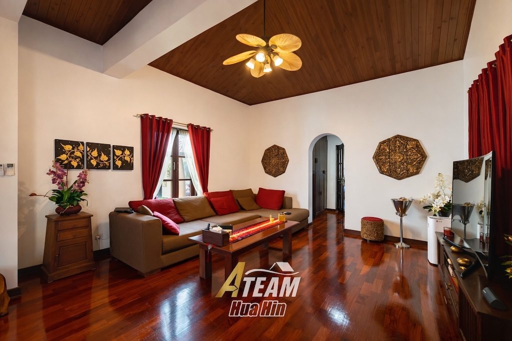 Luxury 6-Bedrooms Spacious 3,200 sqm Estate 5 min from city center — , thumbnail 21
