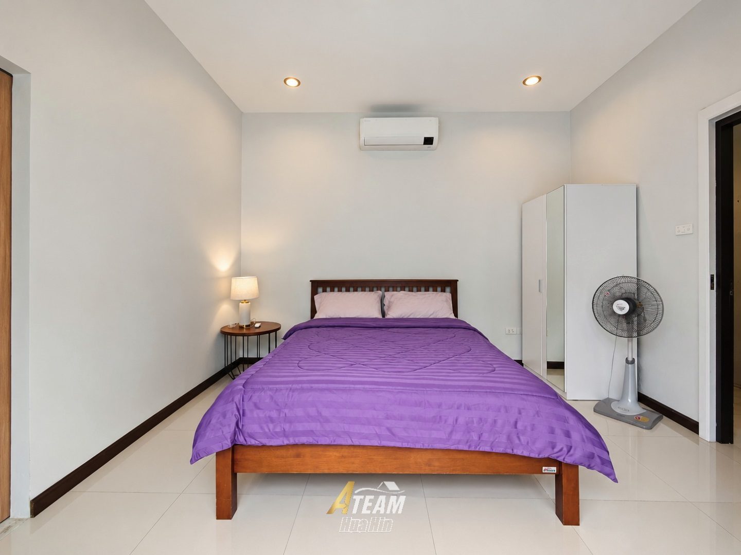 Luxury 4-Bedroom Pool Villa on a Large Plot in Khao Tao, thumbnail 16