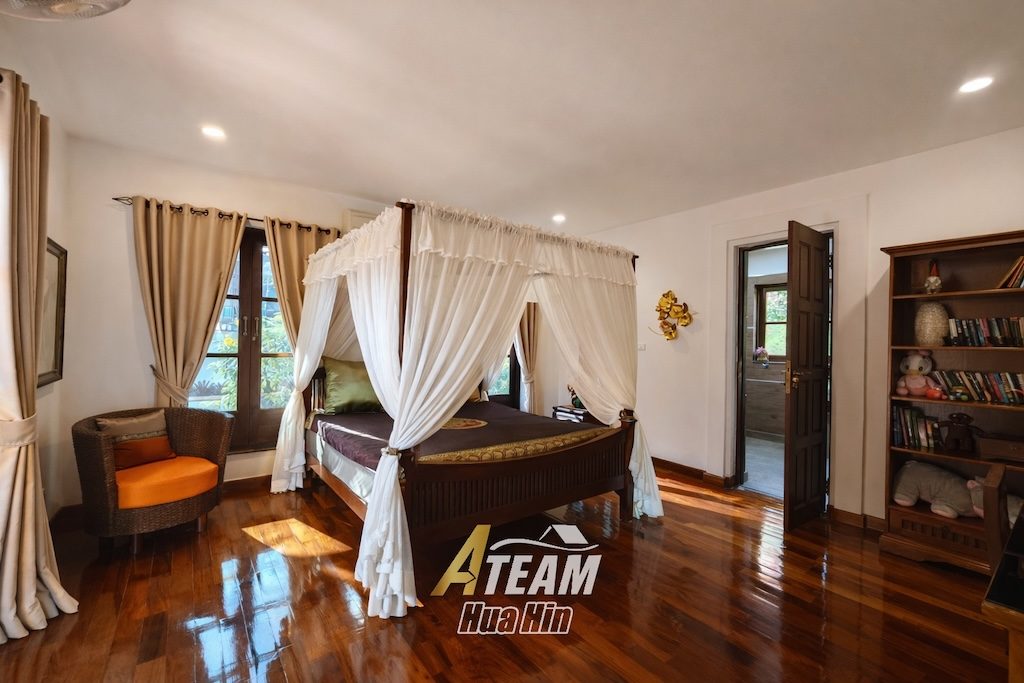 Luxury 6-Bedrooms Spacious 3,200 sqm Estate 5 min from city center — , thumbnail 13