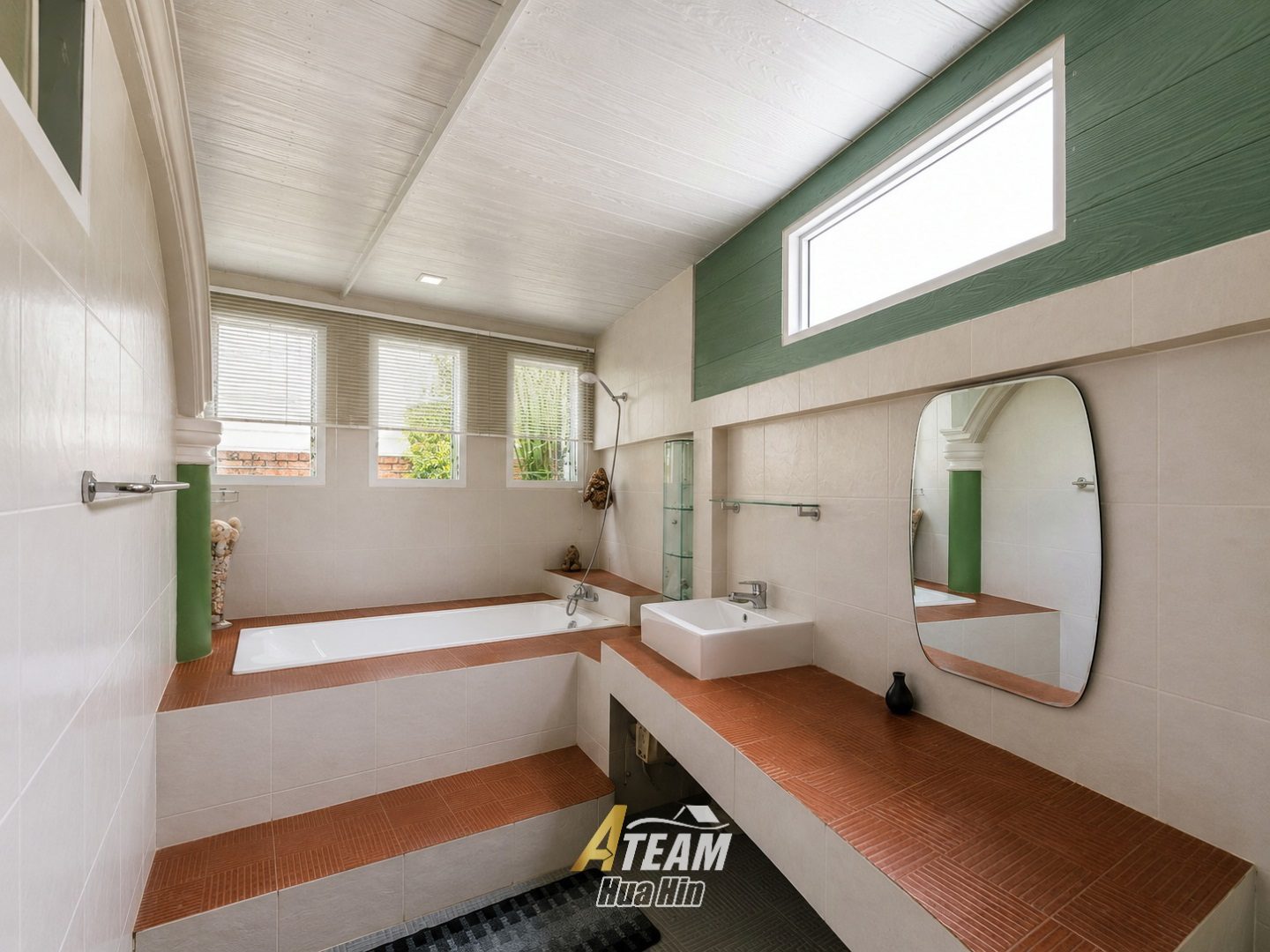 Unique Renovation Opportunity at Stuart Park with Mountain Views, thumbnail 7