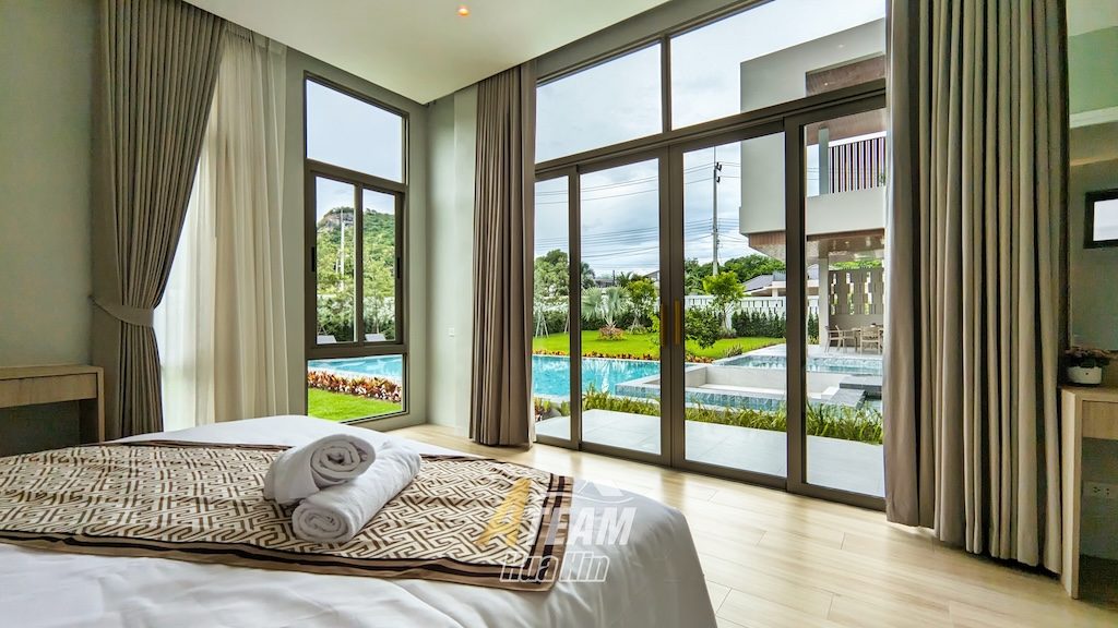 Luxury 4-Bedroom Pool Villa Surrounded by Mountains, thumbnail 20
