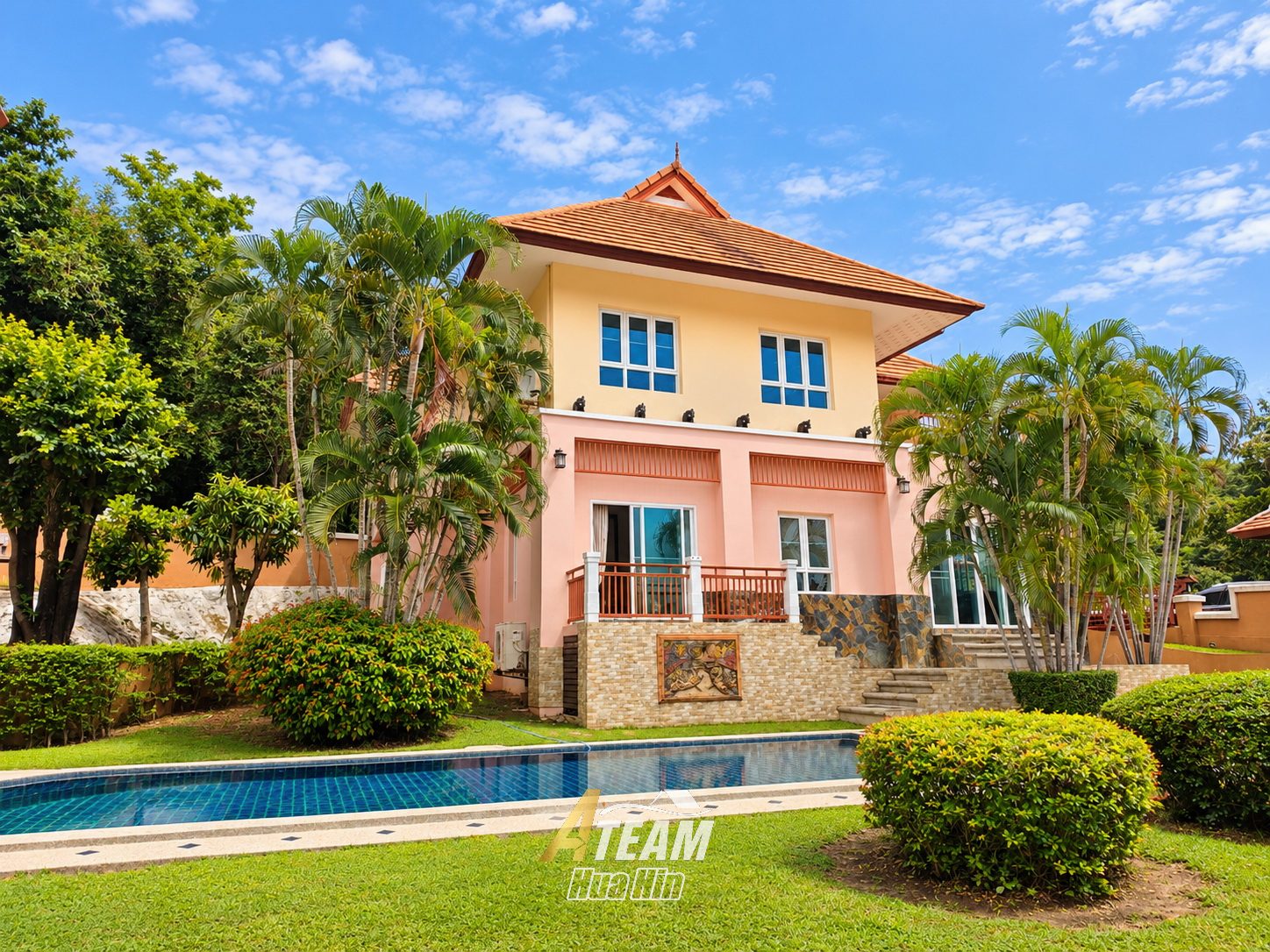 Spacious Pool Villa with Mountain Views, thumbnail 2