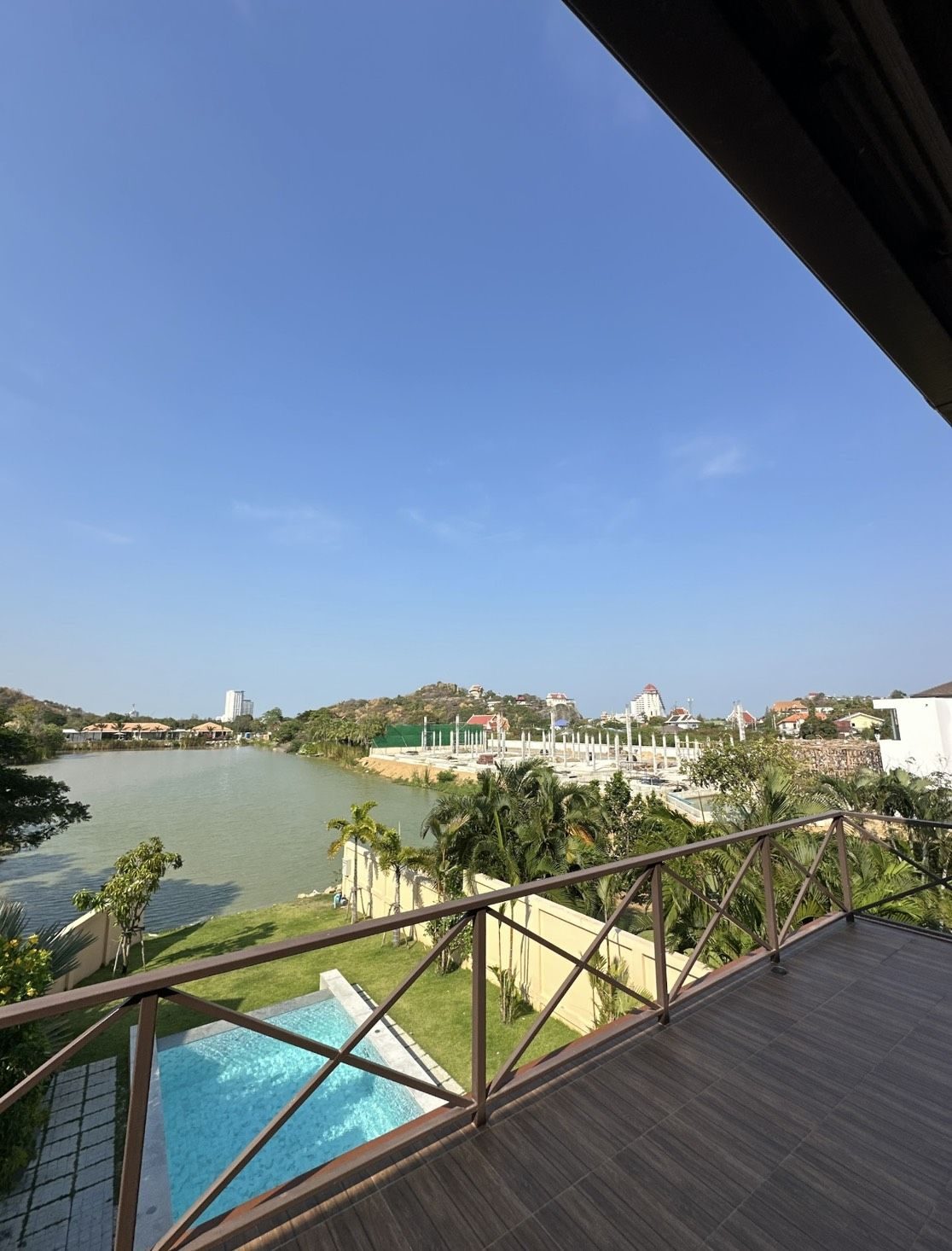 4-Bedroom Lake View Pool Villa, thumbnail 2
