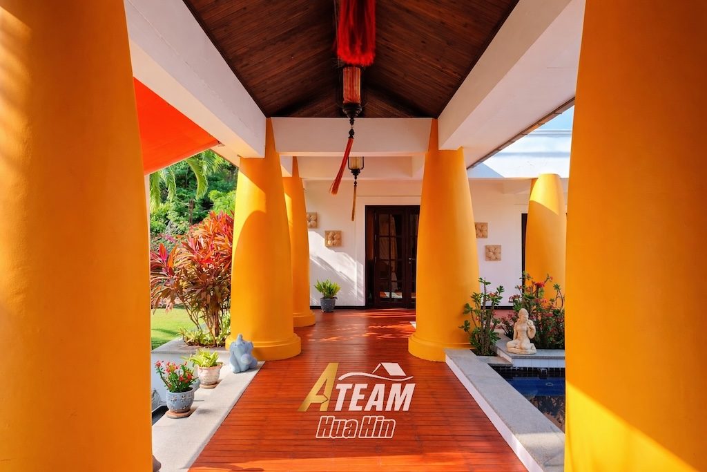 Luxury 6-Bedrooms Spacious 3,200 sqm Estate 5 min from city center — , thumbnail 10