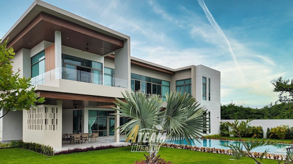 Luxury 4-Bedroom Pool Villa Surrounded by Mountains, thumbnail 9