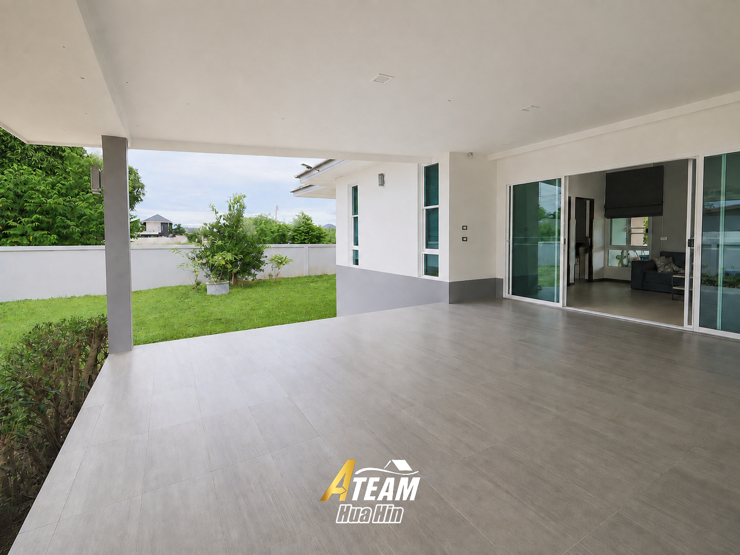 For sale House 3-Bedroom in Black Mountain., thumbnail 3