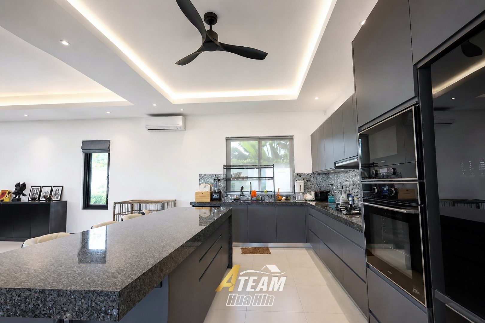Prestigious Parkside Living on Millionaires Avenue, thumbnail 15