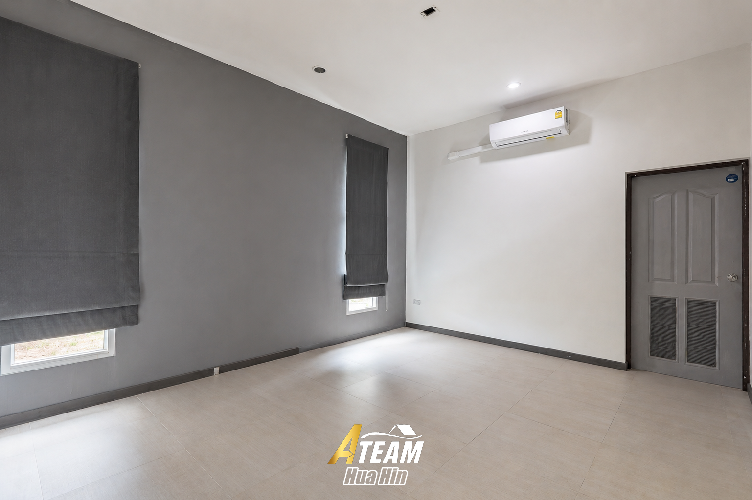 For sale House 3-Bedroom in Black Mountain., thumbnail 10