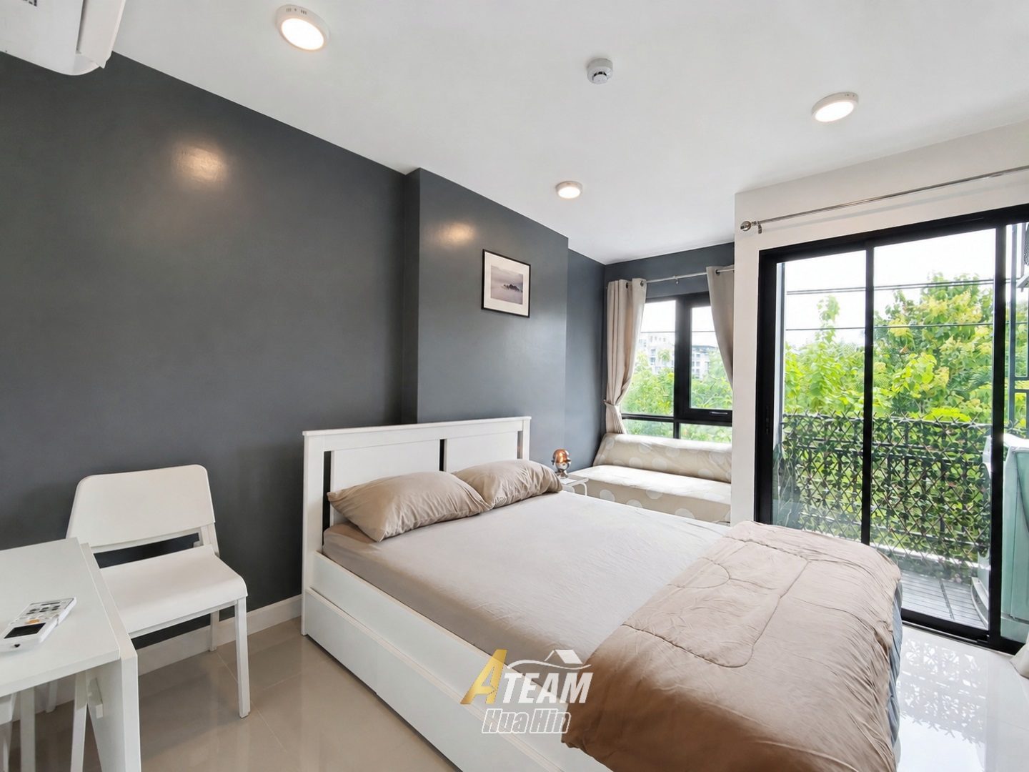 Fully Furnished Pool-View Condo at Mira Monte, thumbnail 7
