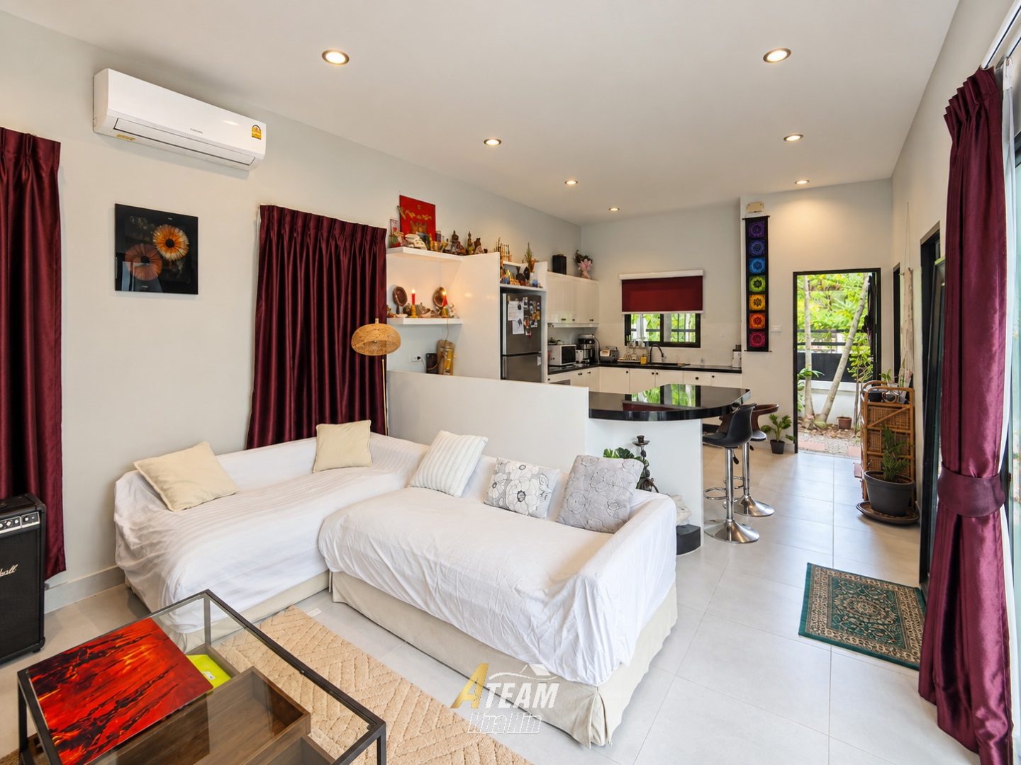 Luxury 4-Bedroom Pool Villa on a Large Plot in Khao Tao, thumbnail 9