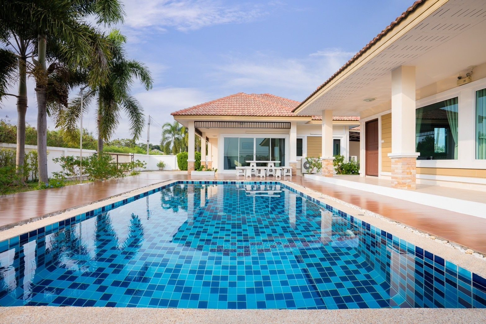 Spacious 4-Bedroom Freehold Pool Villa in Hin Lek Fai, thumbnail 25