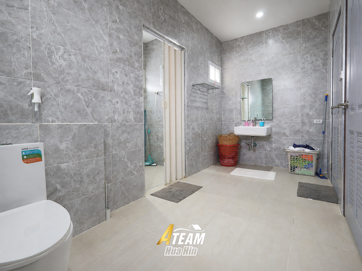 For sale House 3-Bedroom in Black Mountain., thumbnail 11