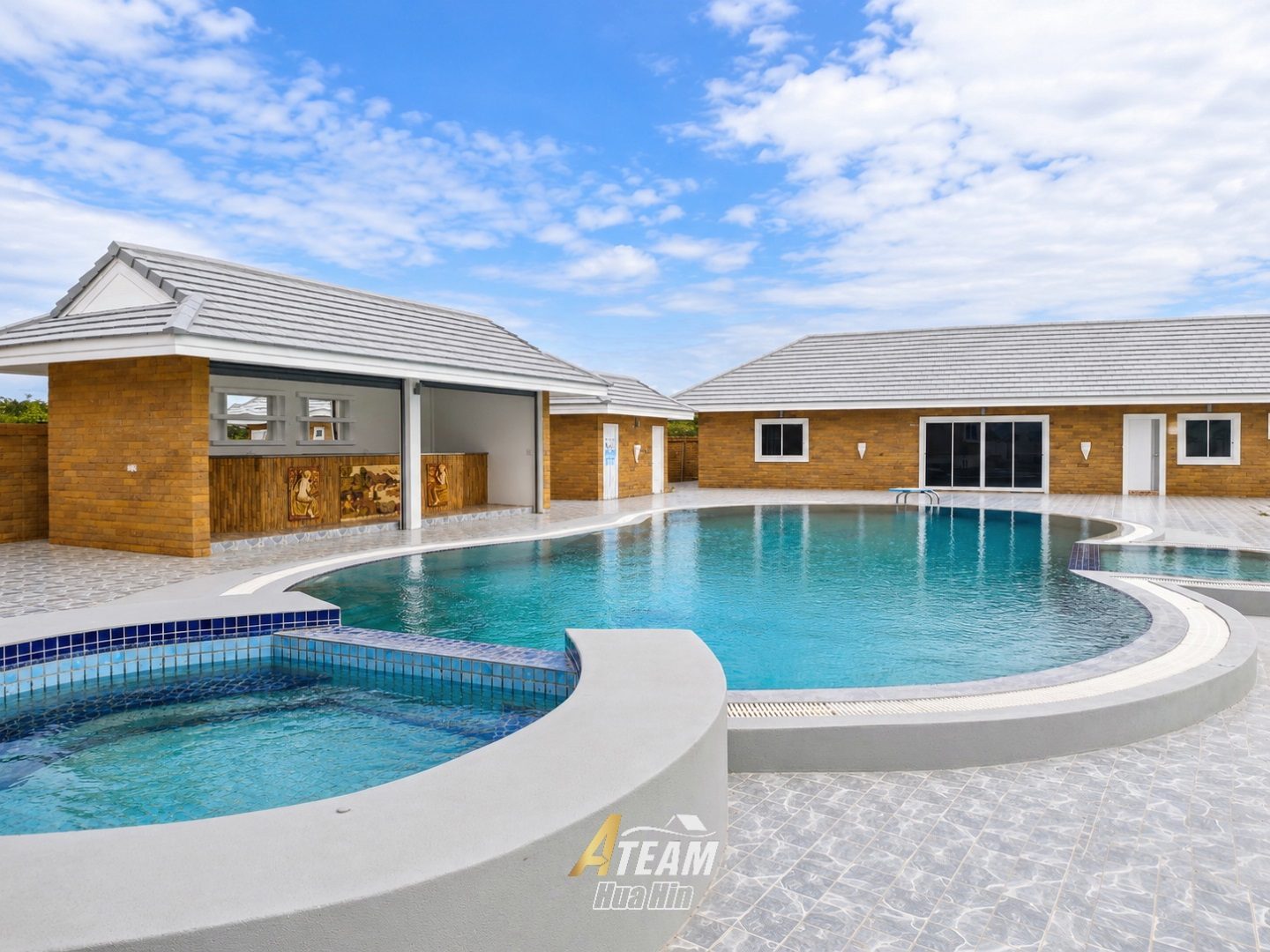 Large 5-Bedroom Estate on 2.6 Rai for Rent – Pranburi, thumbnail 2