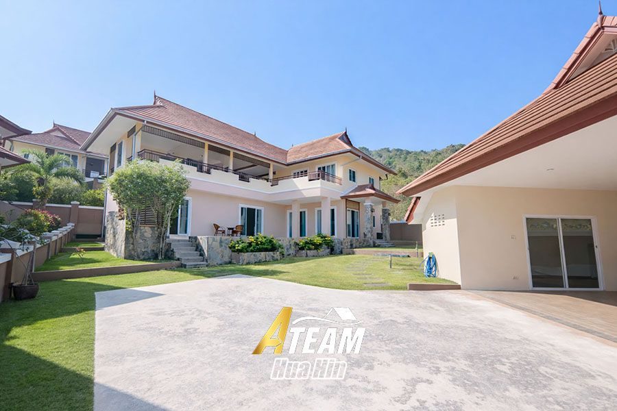 Beautiful 2 storey Pool Villa with mountain views, thumbnail 2