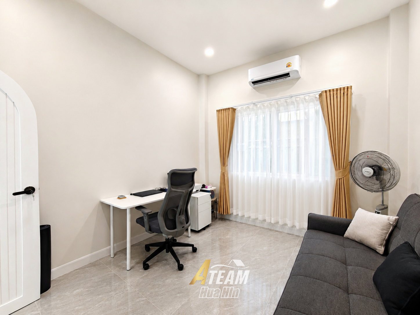Like-New 3-Bedroom Home at Pinnacle Village, Sam Phraya, thumbnail 18