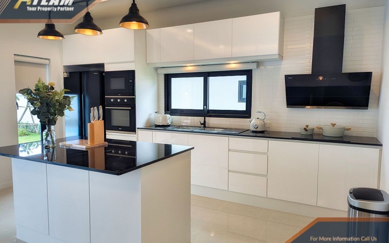 Hua Hin, Hua Hin Center , 3 Bedrooms, 2 Bathrooms, House / Villa, For Sale, ,0,1956, A-Team Real estate