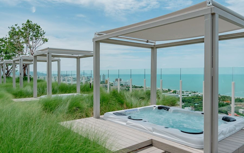 Vehha Hua Hin condo for rent, Hua Hin sea view condo, luxury condo Hua Hin, 1 bedroom condo Hua Hin, panoramic sea view, holiday rental Hua Hin, high-end condo Thailand, condo near Cicada Market, beachfront condo Hua Hin, rental near Holiday Inn Hua Hin