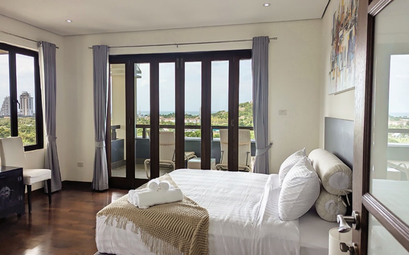 Hua Hin, Hua Hin Center , 3 Bedrooms, 3 Bathrooms, Apartment / Condo, For Rent, ,0,1980, A-Team Real estate