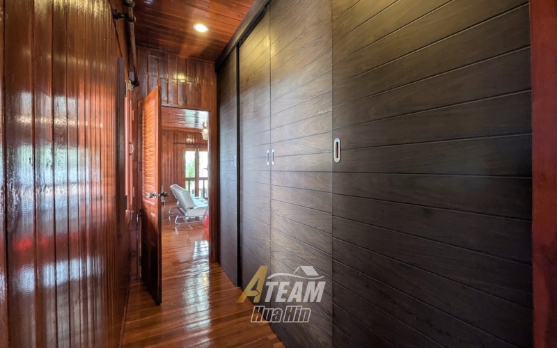 Hua Na, Hua Hin Center , 3 Bedrooms, 2 Bathrooms, House / Villa, For Sale, ,0,1993, A-Team Real estate