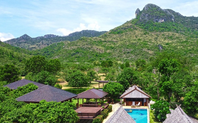 mango-resort-for-sale-sam-roi-yod-drone