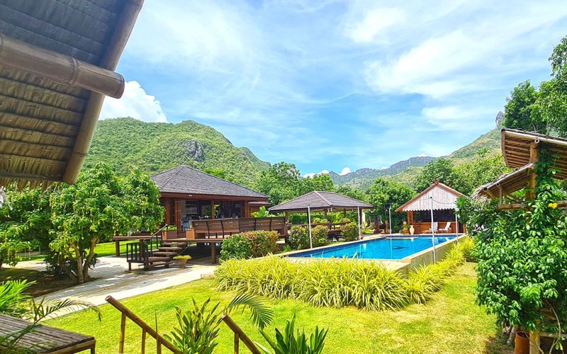 mango-resort-for-sale-sam-roi-yod-guesthous-view4
