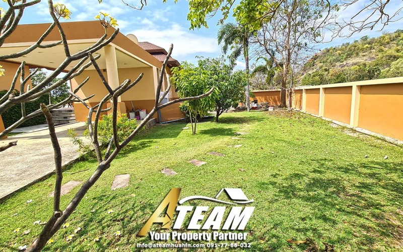Lakeside-poolvilla-for-sale-hua-hin-Takiap-garden1