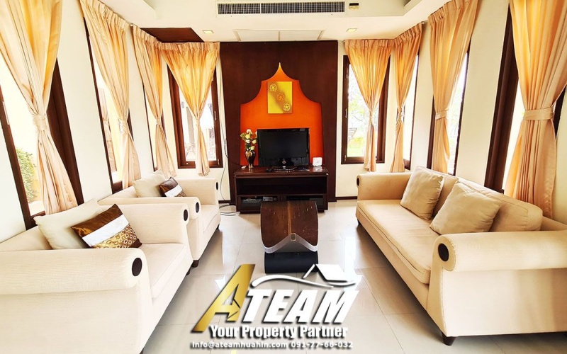 Lakeside-poolvilla-for-sale-hua-hin-Takiap-livingroom