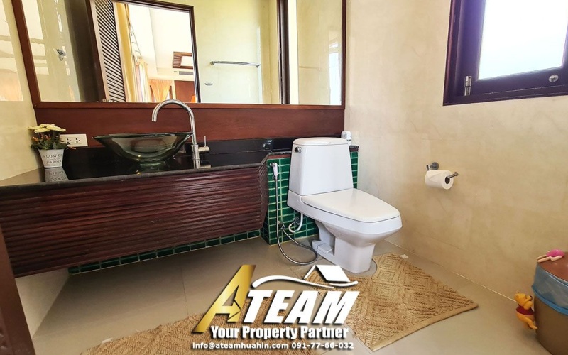Lakeside-poolvilla-for-sale-hua-hin-Takiap-bathroom
