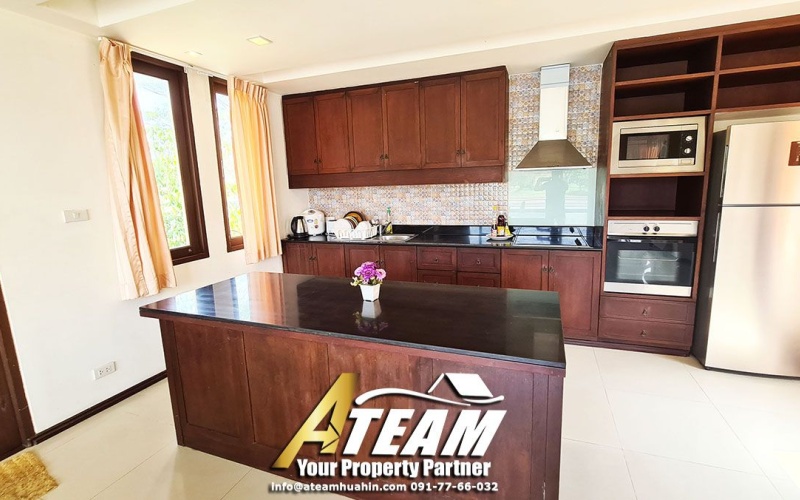 Lakeside-poolvilla-for-sale-hua-hin-Takiap-kitchen