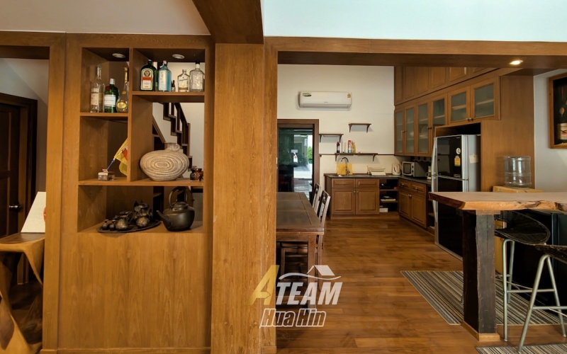 hua hin, Hua Hin Center, 5 Bedrooms, 4 Bathrooms, House / Villa, For Sale,0,2070, A-Team Real estate