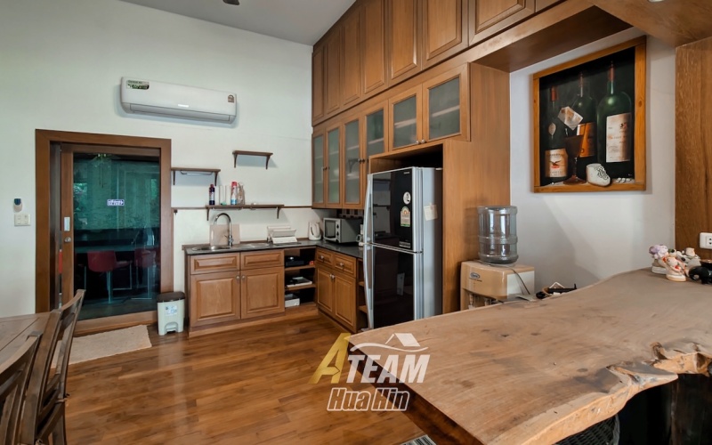 hua hin, Hua Hin Center, 5 Bedrooms, 4 Bathrooms, House / Villa, For Sale,0,2070, A-Team Real estate