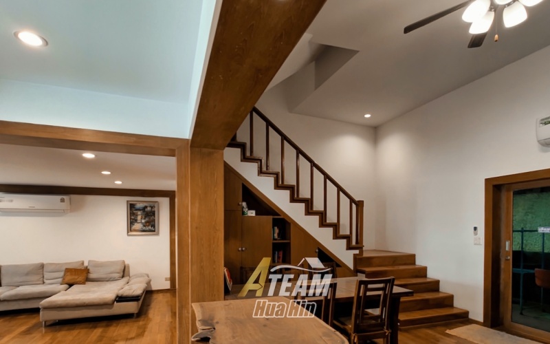 hua hin, Hua Hin Center, 5 Bedrooms, 4 Bathrooms, House / Villa, For Sale,0,2070, A-Team Real estate