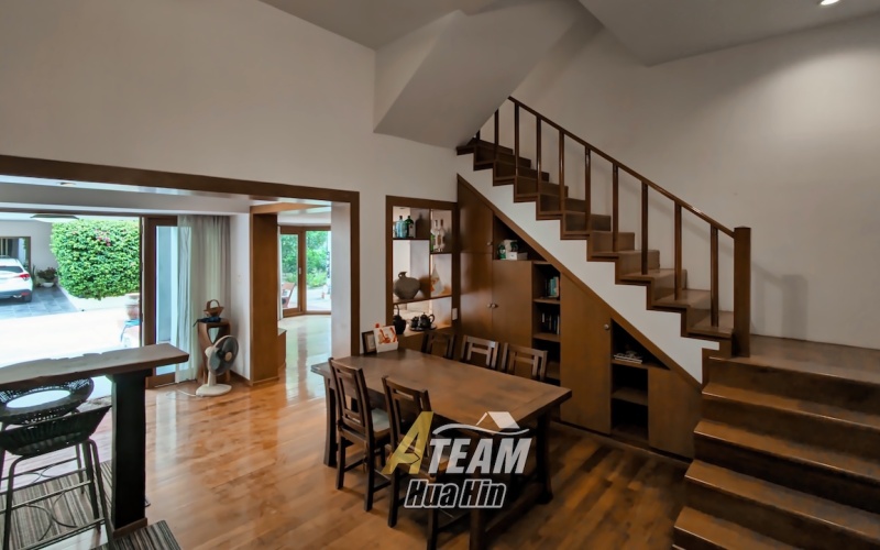 hua hin, Hua Hin Center, 5 Bedrooms, 4 Bathrooms, House / Villa, For Sale,0,2070, A-Team Real estate