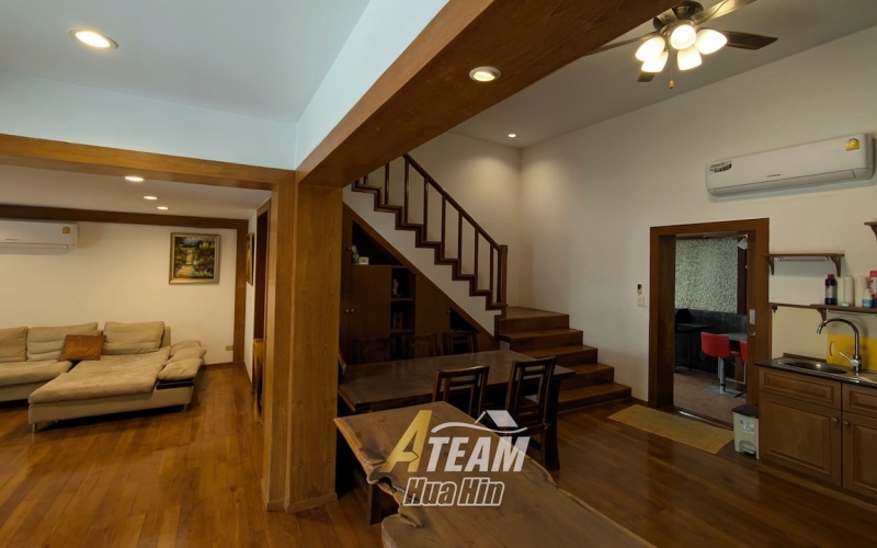 hua hin, Hua Hin Center, 5 Bedrooms, 4 Bathrooms, House / Villa, For Sale,0,2070, A-Team Real estate