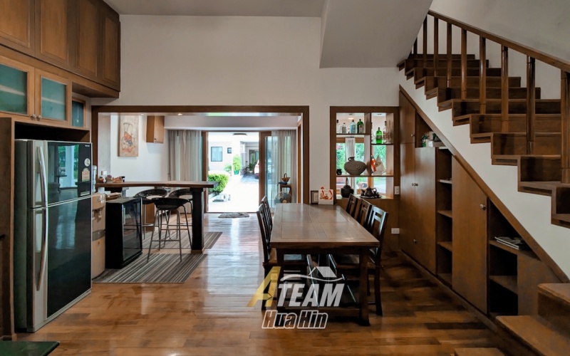 hua hin, Hua Hin Center, 5 Bedrooms, 4 Bathrooms, House / Villa, For Sale,0,2070, A-Team Real estate