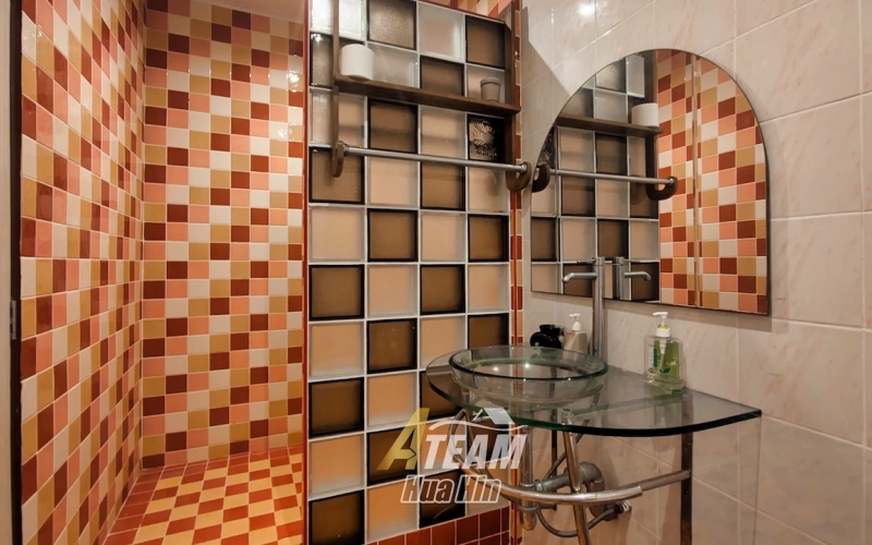 hua hin, Hua Hin Center, 5 Bedrooms, 4 Bathrooms, House / Villa, For Sale,0,2070, A-Team Real estate