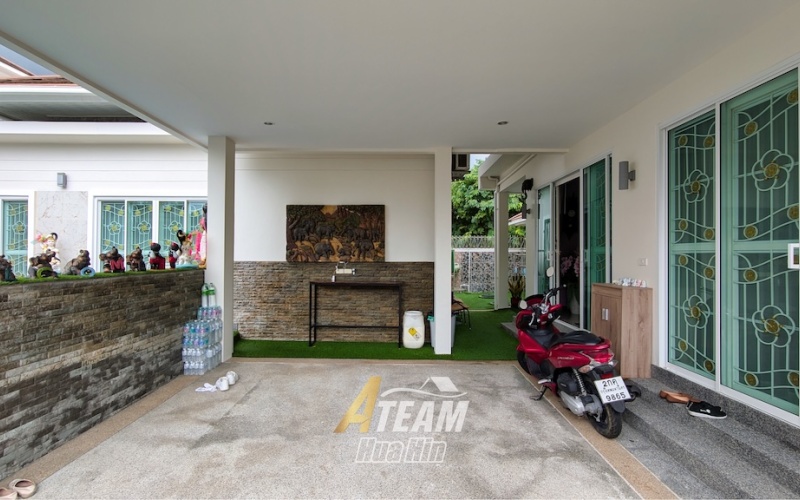 Hua Hin villa for sale, Soi 102 property, Finnish sauna Hua Hin, pool villa Hua Hin, freehold villa Hua Hin, multi-generational home Hua Hin, Hua Hin investment property, guest house villa Hua Hin, no common fee villa Hua Hin, modern villa Hua Hin