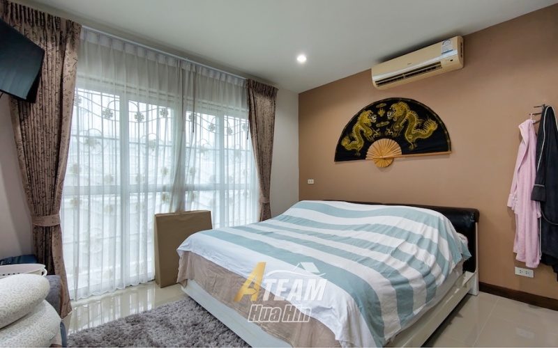 Hua Hin villa for sale, Soi 102 property, Finnish sauna Hua Hin, pool villa Hua Hin, freehold villa Hua Hin, multi-generational home Hua Hin, Hua Hin investment property, guest house villa Hua Hin, no common fee villa Hua Hin, modern villa Hua Hin