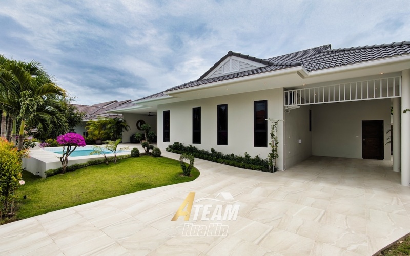 Brand new 3-bedroom pool villa for sale in Khao Tao near the lake. Mountain views, private pool, 160 sqm living space on 106 sqw plot. Price: 8.5M THB.