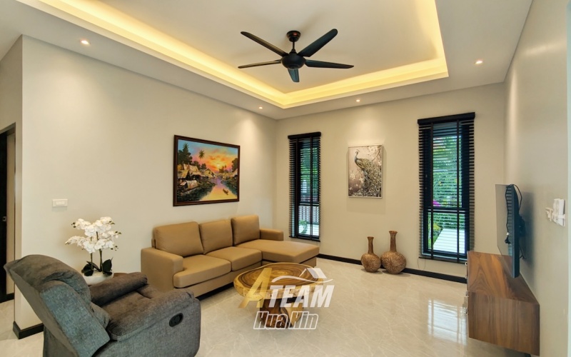 Brand new 3-bedroom pool villa for sale in Khao Tao near the lake. Mountain views, private pool, 160 sqm living space on 106 sqw plot. Price: 8.5M THB.