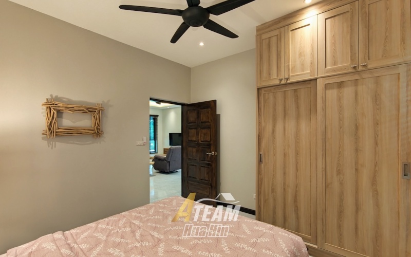 Brand new 3-bedroom pool villa for sale in Khao Tao near the lake. Mountain views, private pool, 160 sqm living space on 106 sqw plot. Price: 8.5M THB.