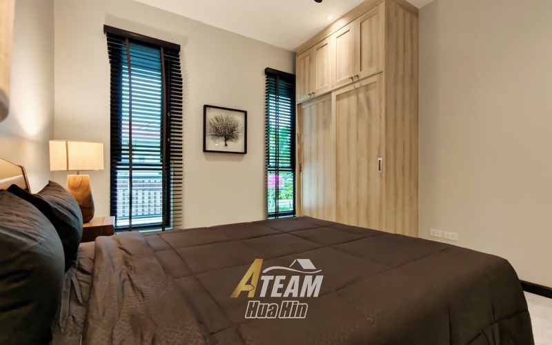 Brand new 3-bedroom pool villa for sale in Khao Tao near the lake. Mountain views, private pool, 160 sqm living space on 106 sqw plot. Price: 8.5M THB.