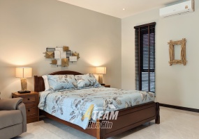 Brand new 3-bedroom pool villa for sale in Khao Tao near the lake. Mountain views, private pool, 160 sqm living space on 106 sqw plot. Price: 8.5M THB. Brand new 3-bedroom pool villa for sale in Khao Tao near the lake. Mountain views, private pool, 160 sqm living space on 106 sqw plot. Price: 8.5M THB.