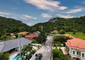 Brand new 3-bedroom pool villa for sale in Khao Tao near the lake. Mountain views, private pool, 160 sqm living space on 106 sqw plot. Price: 8.5M THB. Brand new 3-bedroom pool villa for sale in Khao Tao near the lake. Mountain views, private pool, 160 sqm living space on 106 sqw plot. Price: 8.5M THB.
