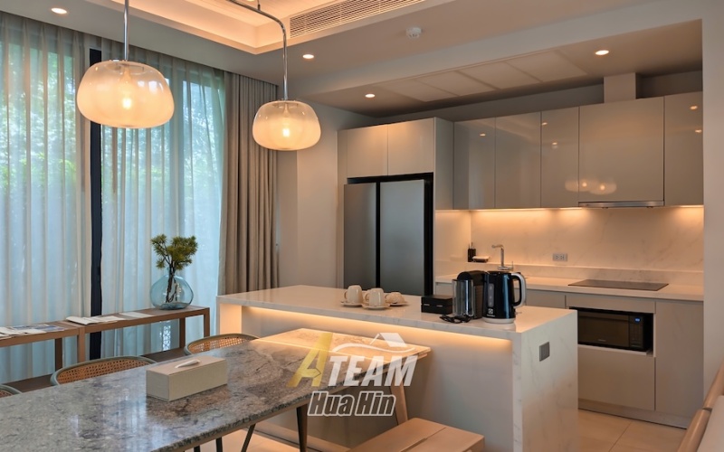 Cha-Am beach villa, Neo-Colonial villa Thailand, Cha-Am property for sale, pool villa Cha-Am, Hua Hin Cha-Am luxury villa, beachfront villa Thailand, villa with rental program, freehold villa Cha-Am, leasehold property Thailand, last plot Cha-Am project