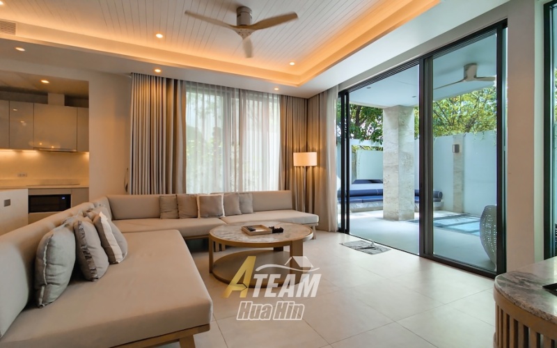 Cha-Am beach villa, Neo-Colonial villa Thailand, Cha-Am property for sale, pool villa Cha-Am, Hua Hin Cha-Am luxury villa, beachfront villa Thailand, villa with rental program, freehold villa Cha-Am, leasehold property Thailand, last plot Cha-Am project