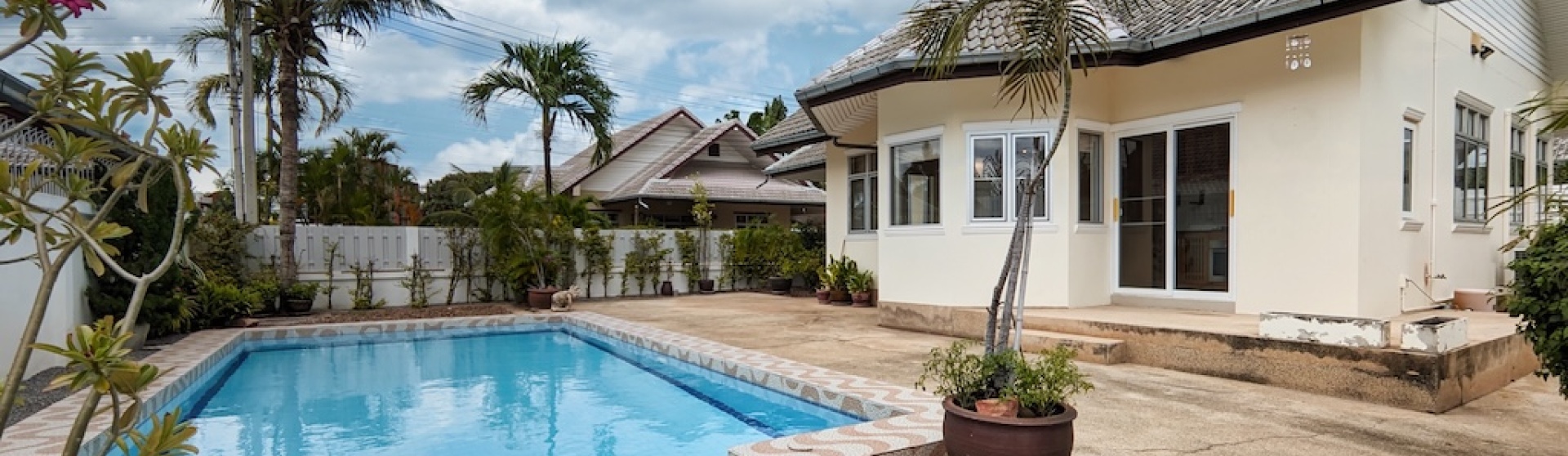 Beautiful 3-Bedroom Pool Villa in Soi 102, Hua Hin