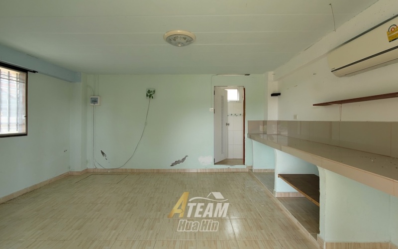 house for sale Wangpong, Hua Hin property, 6 bedroom villa Hua Hin, pavilion villa Hua Hin, Hua Hin renovation property, Wangpong pool villa, Hua Hin fixer-upper, Hua Hin investment property, house with land Hua Hin, villa with pavilion Hua Hin
